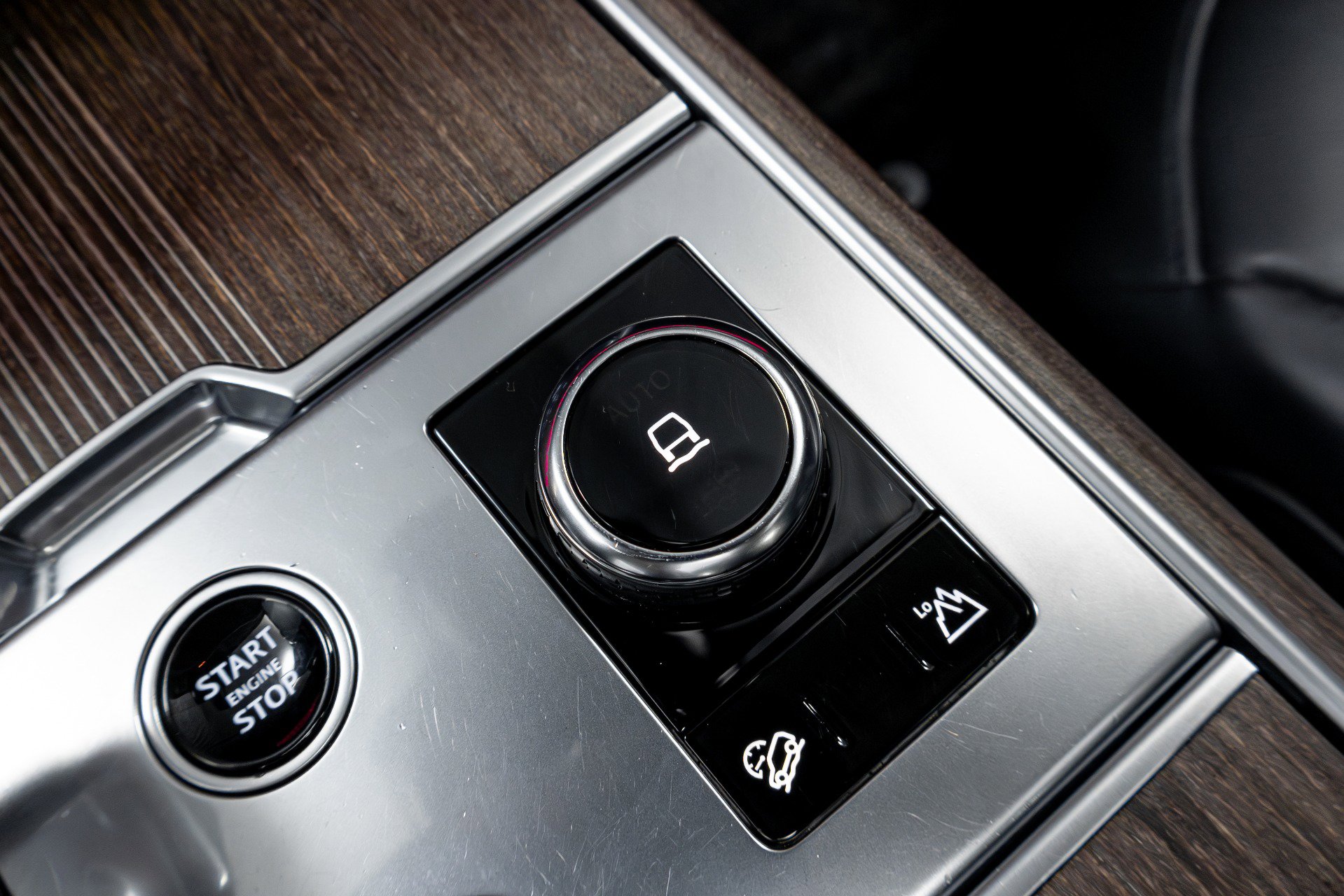 Used 2023 Land Rover Range Rover Autobiography image 65