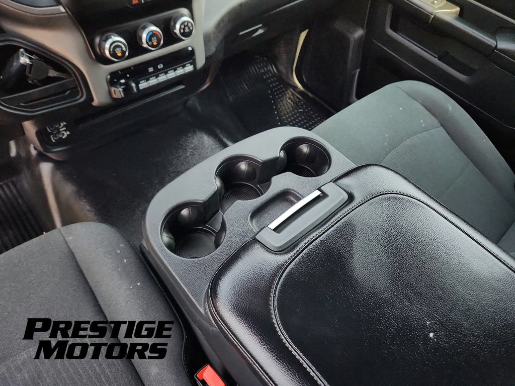 Used 2021 RAM 3500 Tradesman w/ Chrome Appearance Group RWD image 18
