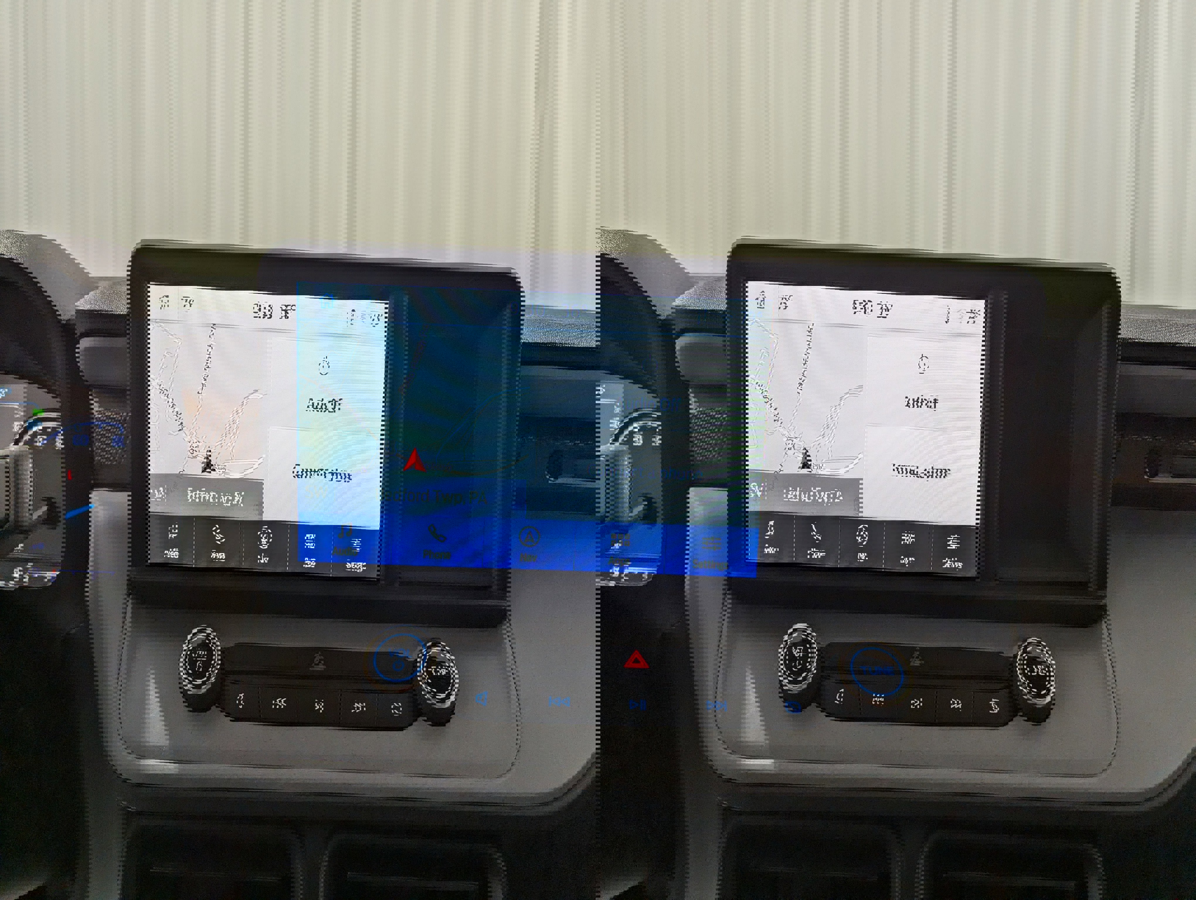 Used 2023 Ford Maverick Lariat w/ Lariat Luxury Package image 16