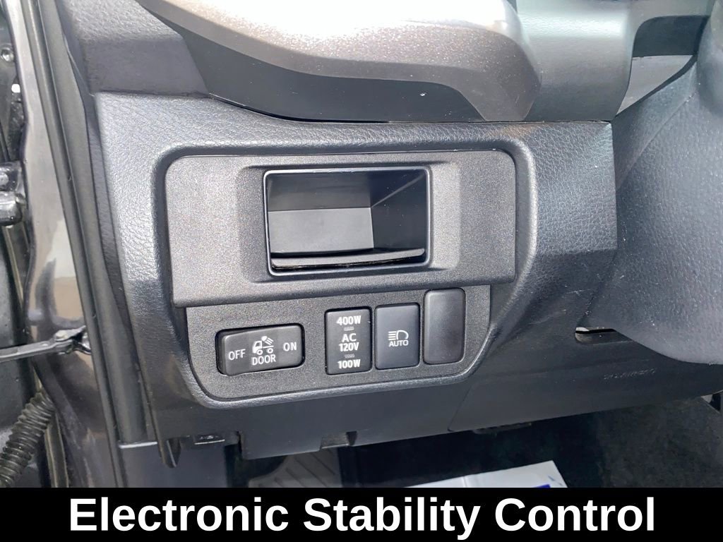 Used 2018 Toyota Tacoma Limited w/ Four Season Floor Mat Package image 12