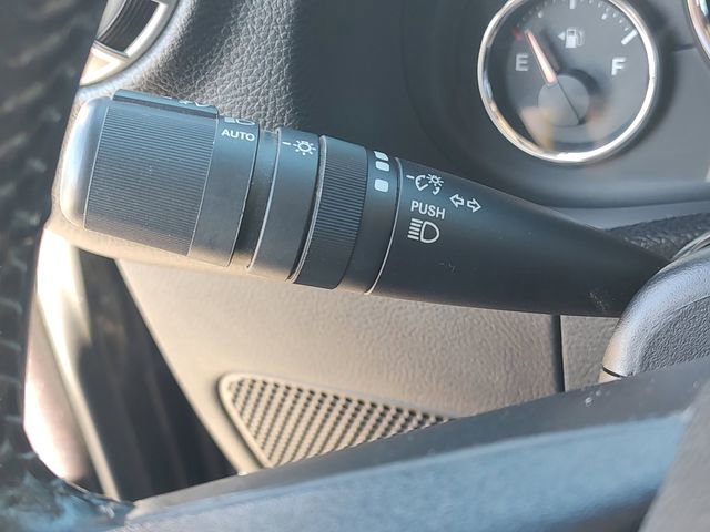 Used 2016 Jeep Wrangler Unlimited Sahara image 22