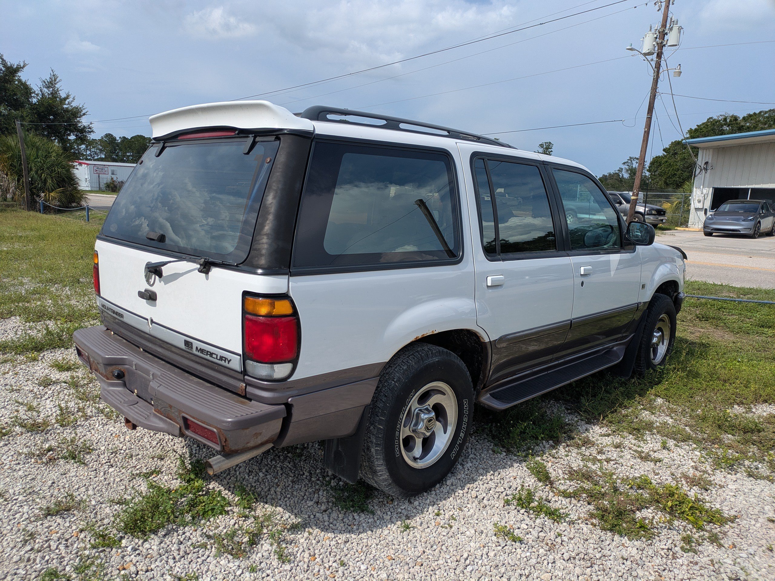 Used 1997 Mercury Mountaineer AWD image 4