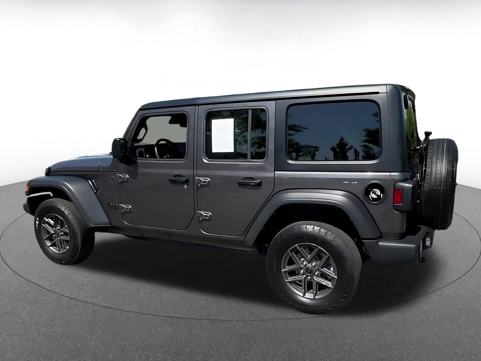 Used 2025 Jeep Wrangler Sport S image 10