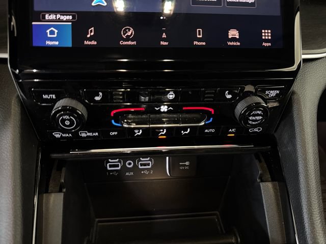 Used 2023 Jeep Grand Cherokee L Limited w/ MOPAR Finishing Package AWD/4WD image 5