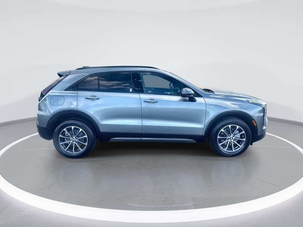 Used 2025 Cadillac XT4 Sport AWD/4WD image 9