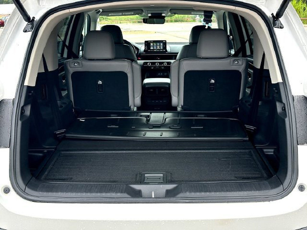Used 2023 Honda Pilot EX-L image 32