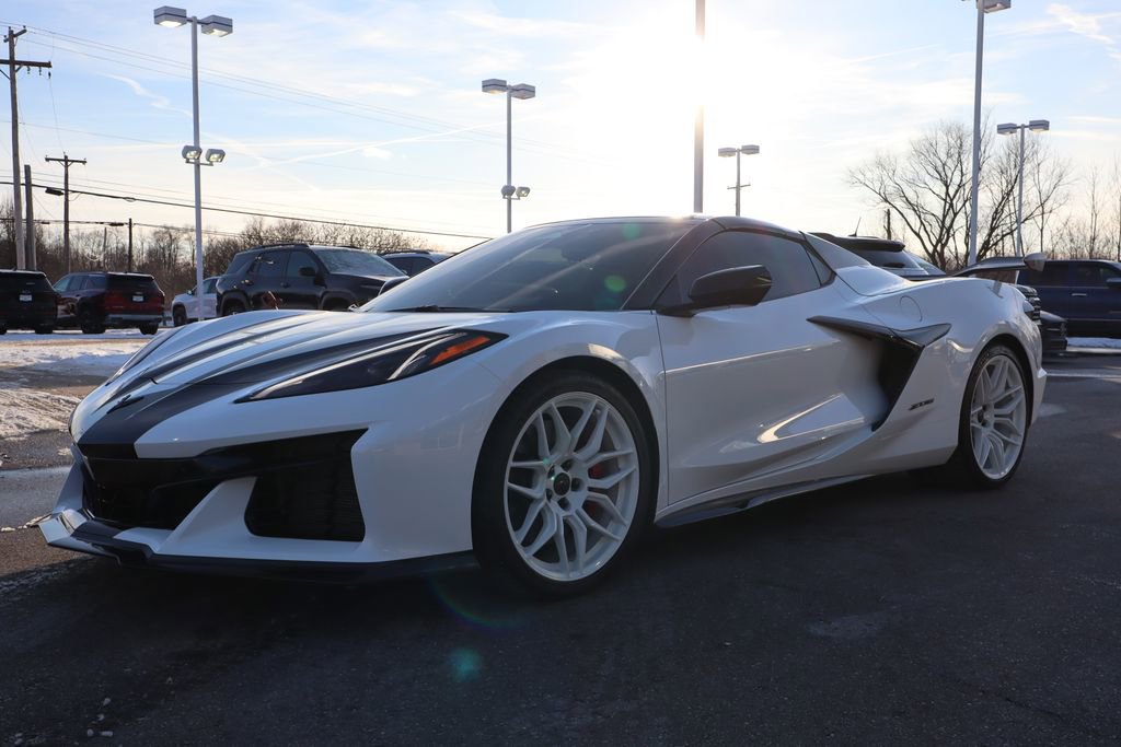 Used 2024 Chevrolet Corvette Z06 image 10