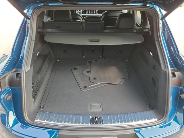 Certified 2025 Porsche Cayenne S AWD/4WD image 15