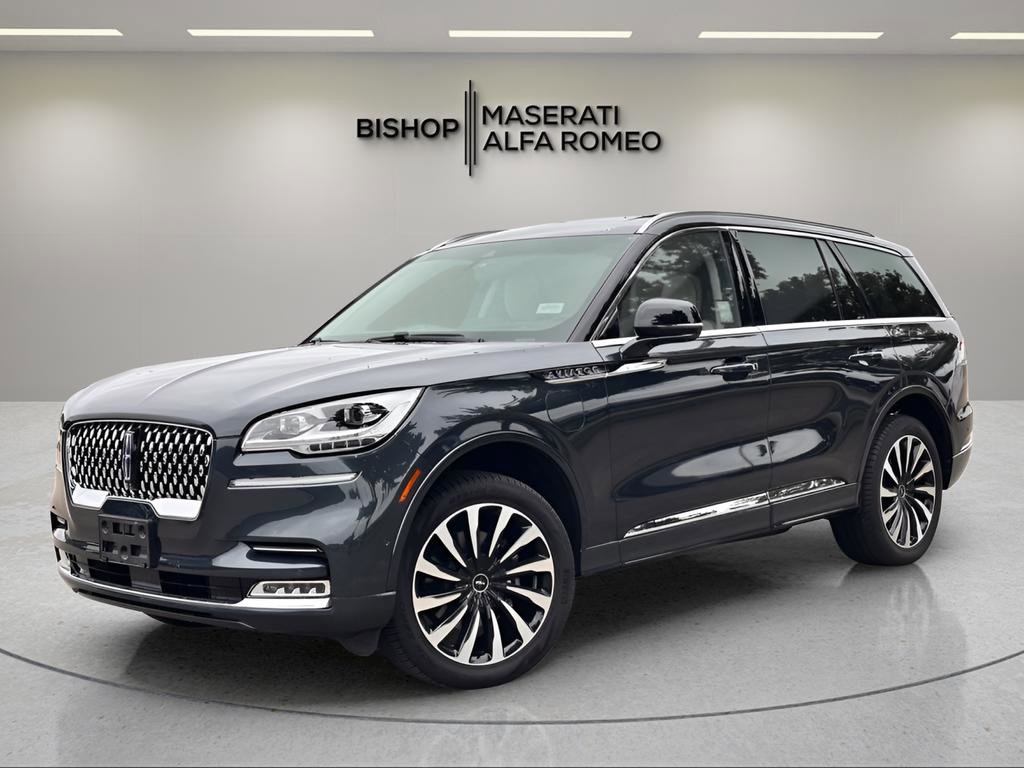 Used 2023 Lincoln Aviator Black Label Grand Touring AWD/4WD image 2