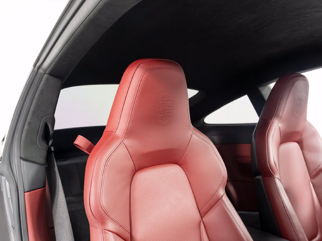 Certified 2022 Porsche 911 GT3 RWD image 45