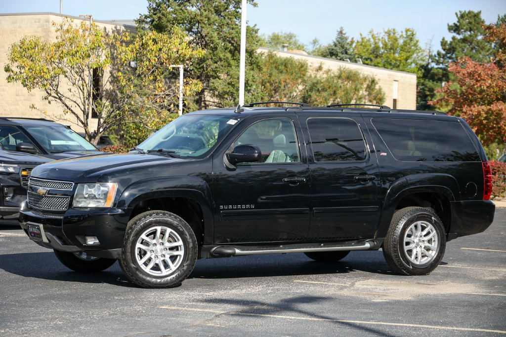 Used 2011 Chevrolet Suburban LT AWD/4WD image 16