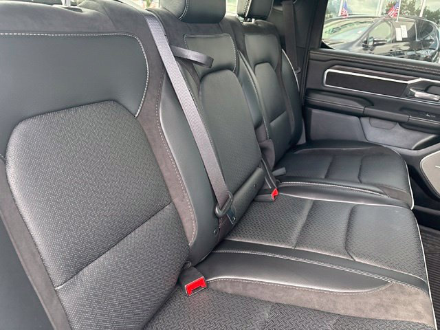 Used 2025 RAM 1500 Laramie AWD/4WD image 20