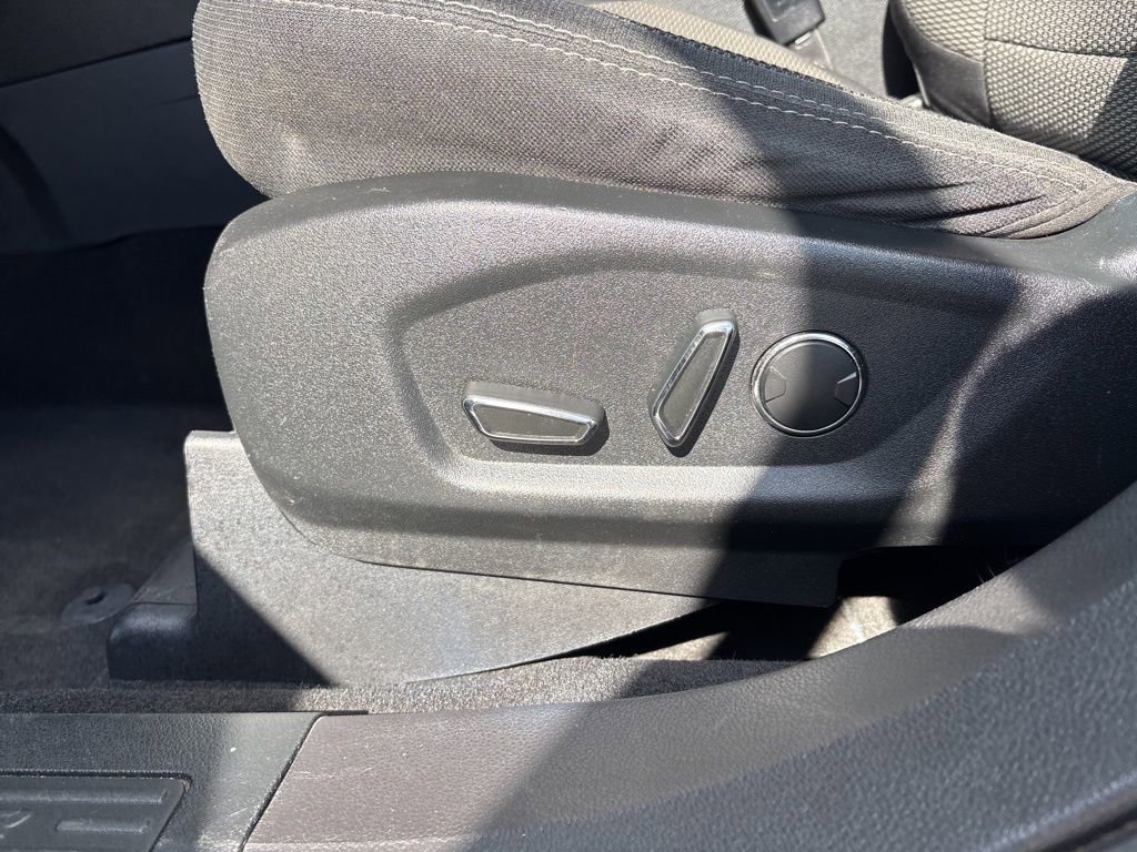 Used 2017 Ford Explorer XLT FWD image 17