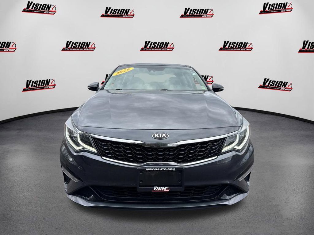 Used 2020 Kia Optima SE image 2
