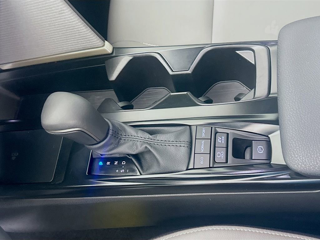 Certified 2025 Toyota Camry SE image 17