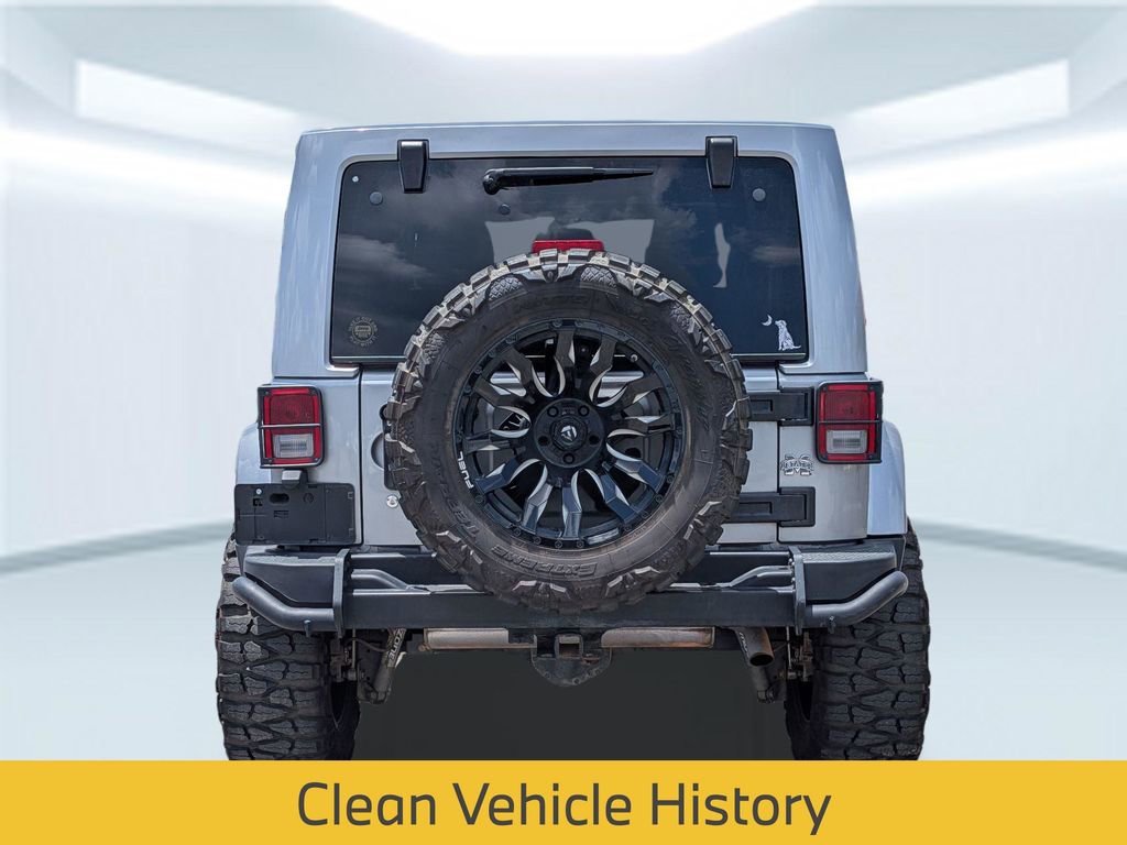 Used 2017 Jeep Wrangler Unlimited Sahara AWD/4WD image 5