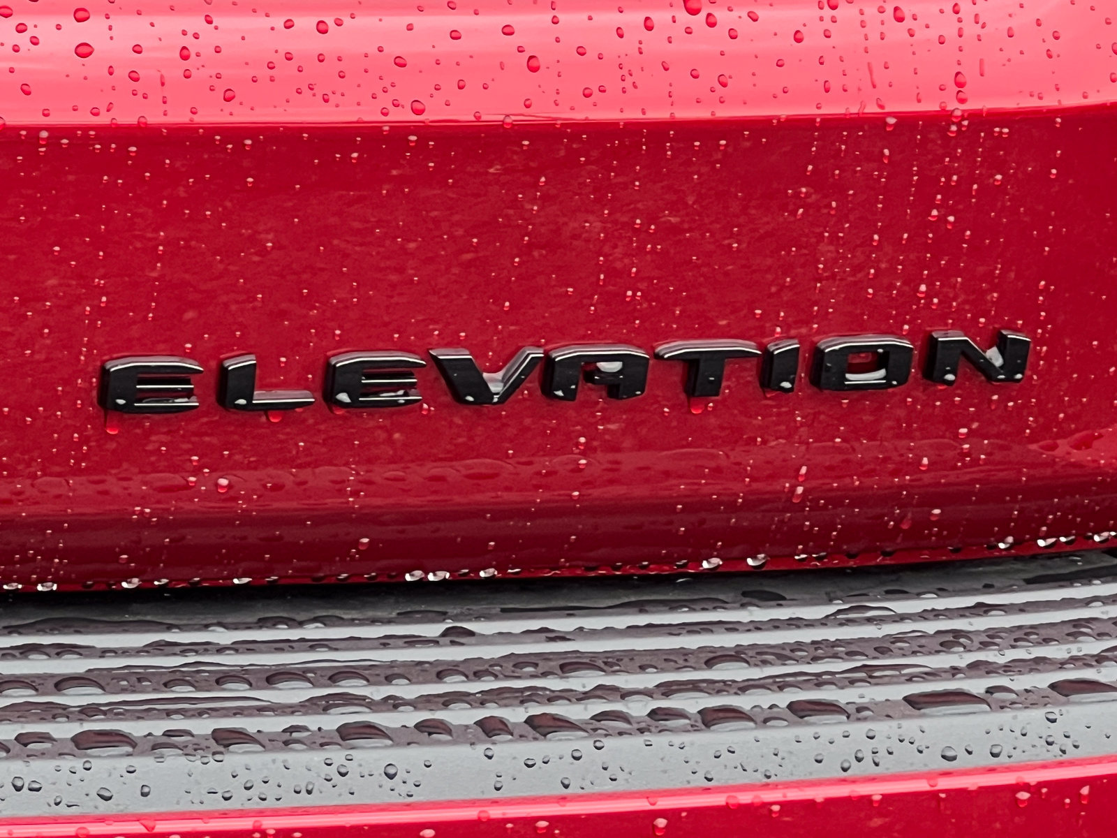 New 2026 GMC Yukon Elevation w/ LPO, Elevation Black Package AWD/4WD image 2