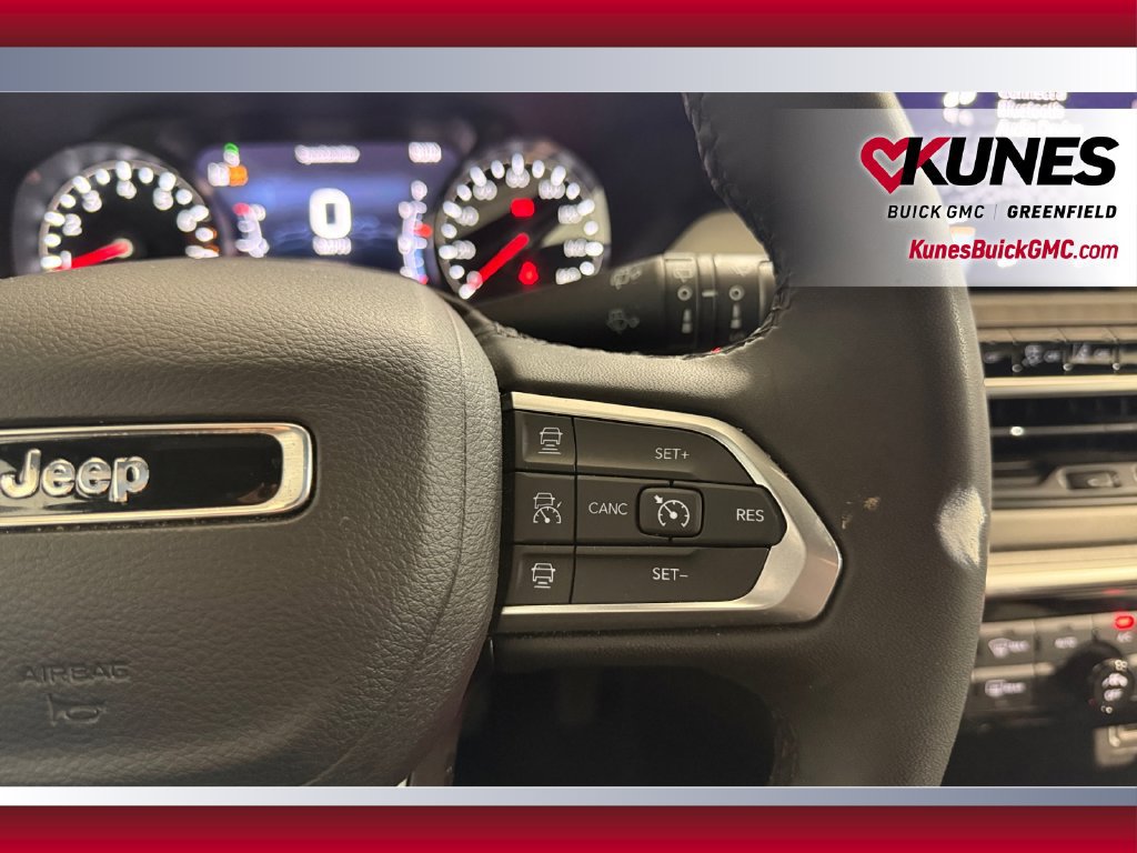 Used 2025 Jeep Compass Limited AWD/4WD image 18