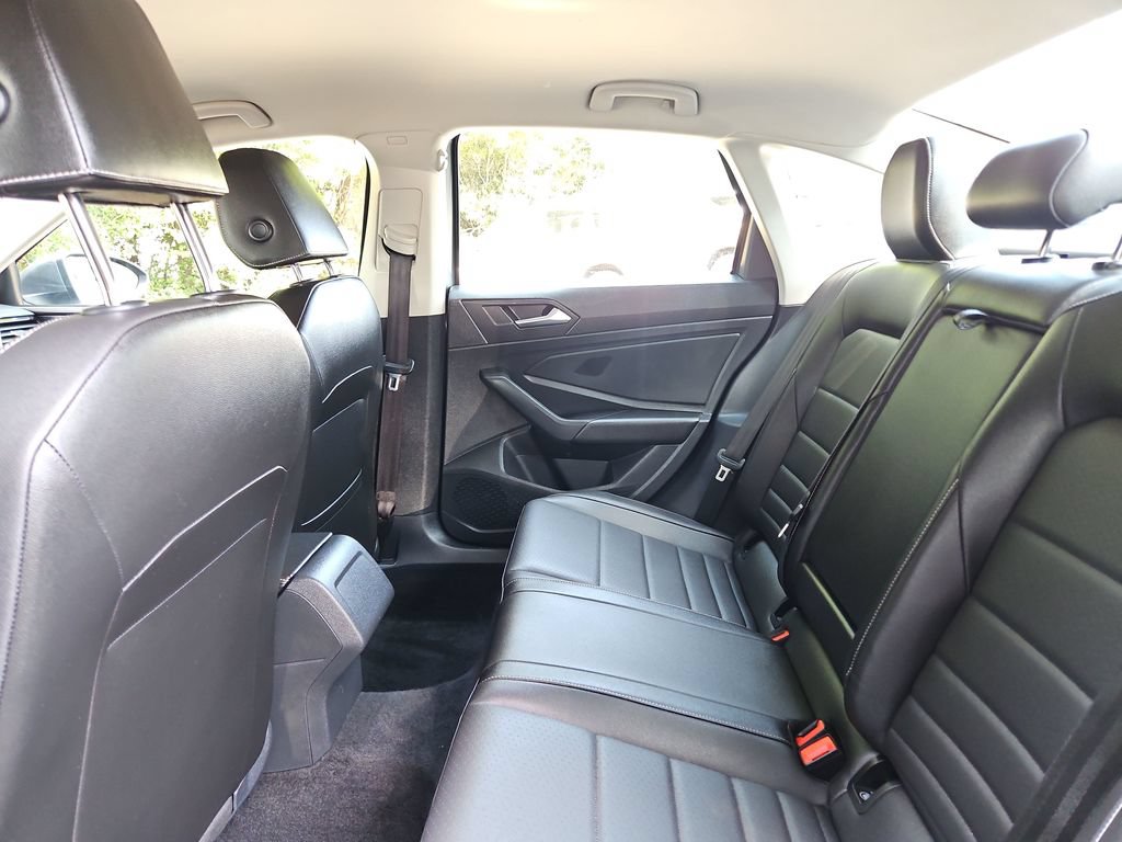 Used 2024 Volkswagen Jetta SE FWD image 26