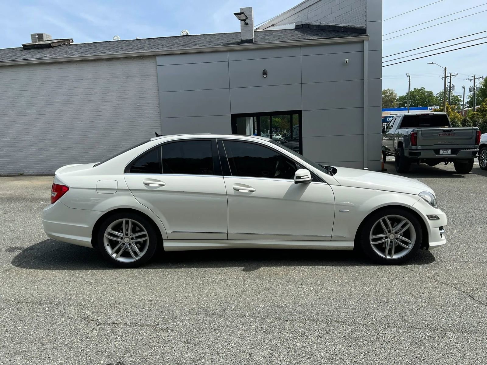 Used 2012 Mercedes-Benz C 250 Sedan image 5