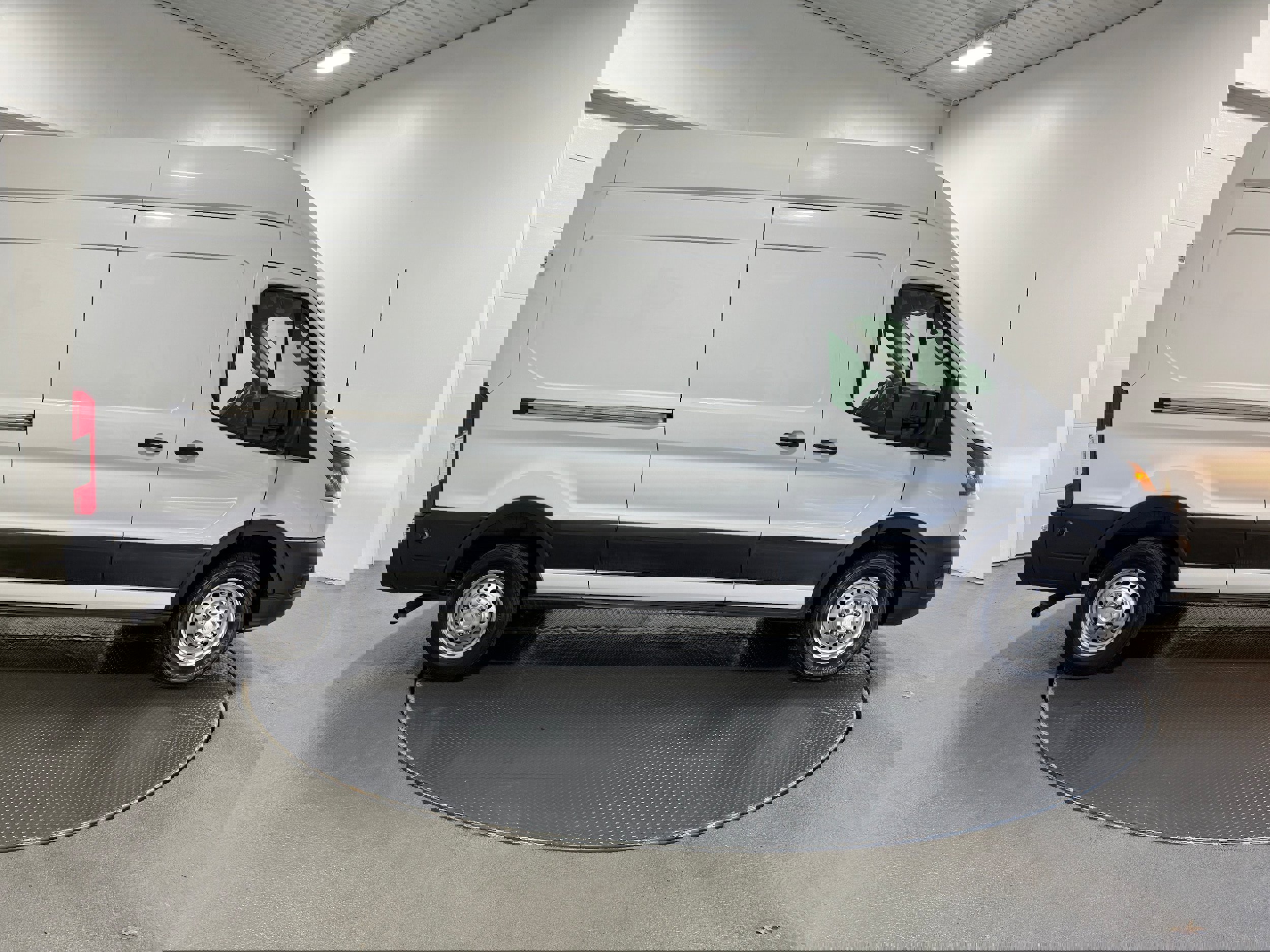 Used 2022 Ford Transit 350 148 High Roof AWD w/ Load Area Protection Package image 22