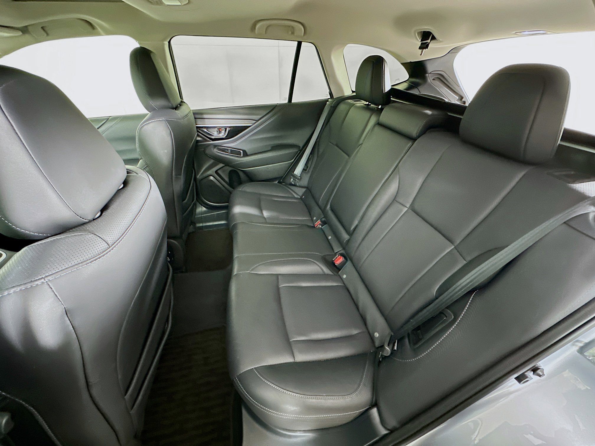 Used 2023 Subaru Outback Limited image 29