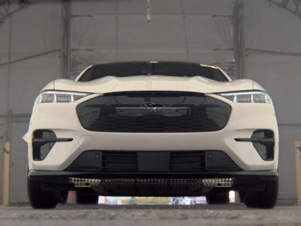 Used 2023 Ford Mustang Mach-E GT w/ GT Performance Edition AWD/4WD image 4