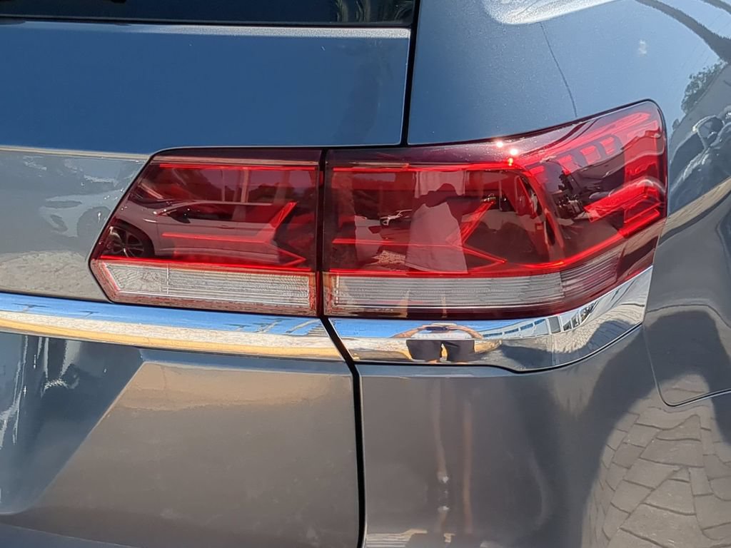Used 2023 Volkswagen Atlas SE w/ Panoramic Sunroof Package FWD image 8