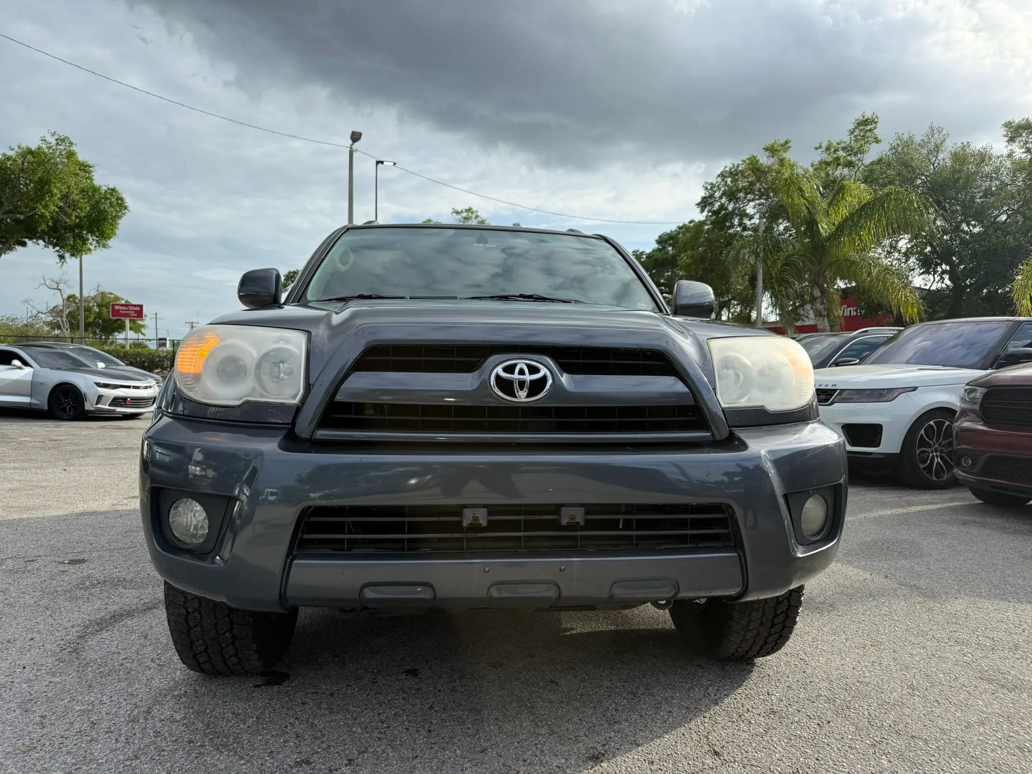 Used 2006 Toyota 4Runner Limited AWD/4WD image 2