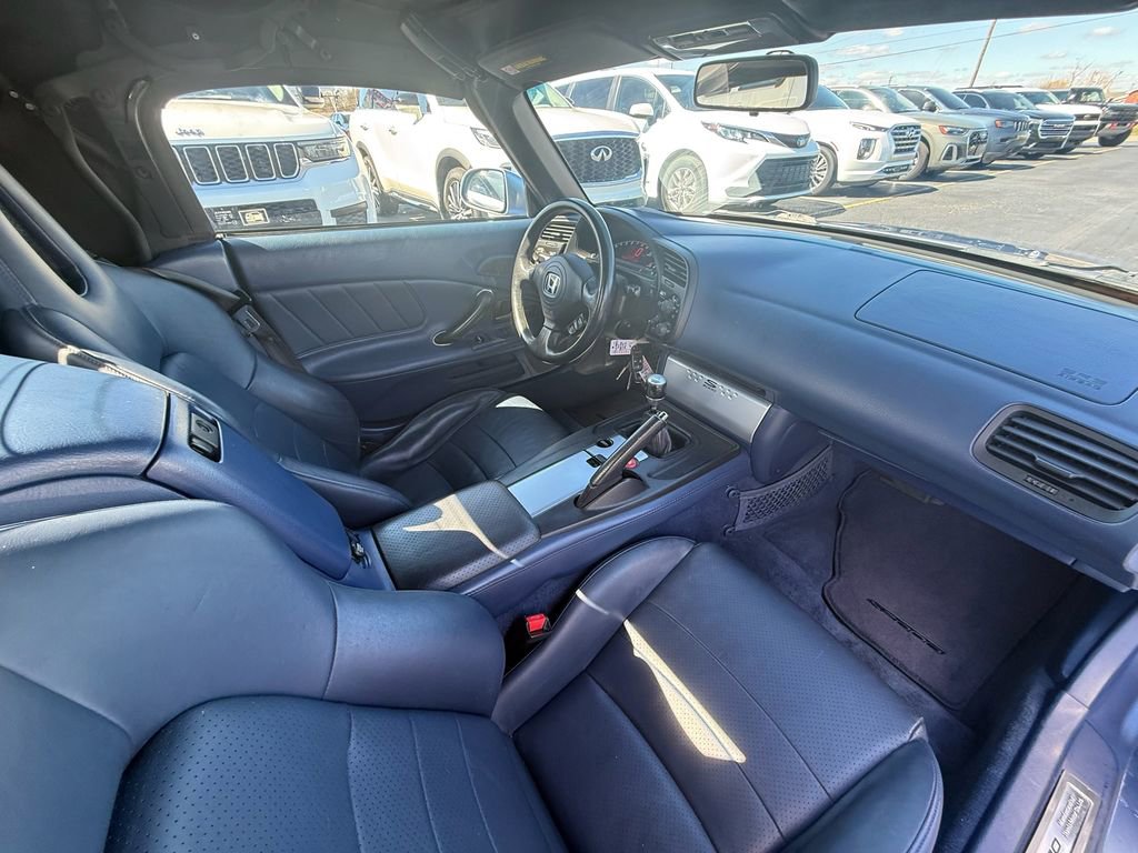 Used 2004 Honda S2000 Base image 20
