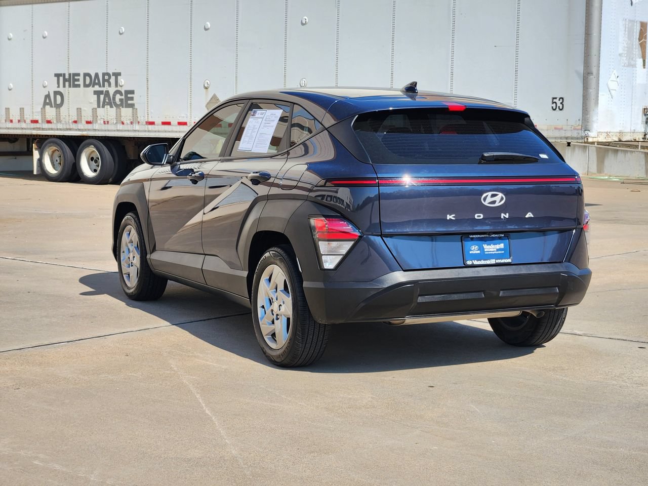 Used 2024 Hyundai Kona SE FWD image 3