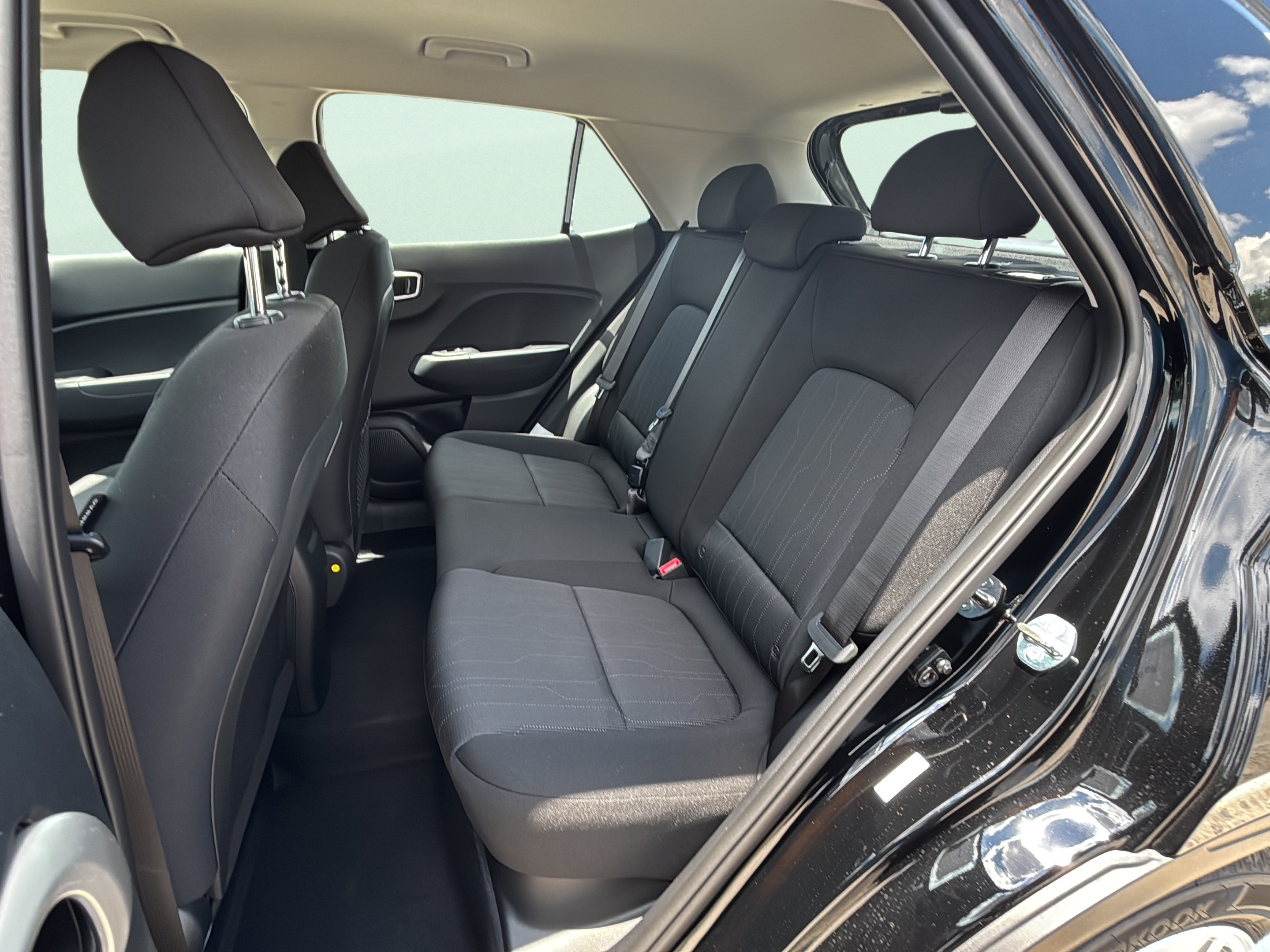 New 2026 Hyundai Venue SE FWD image 19