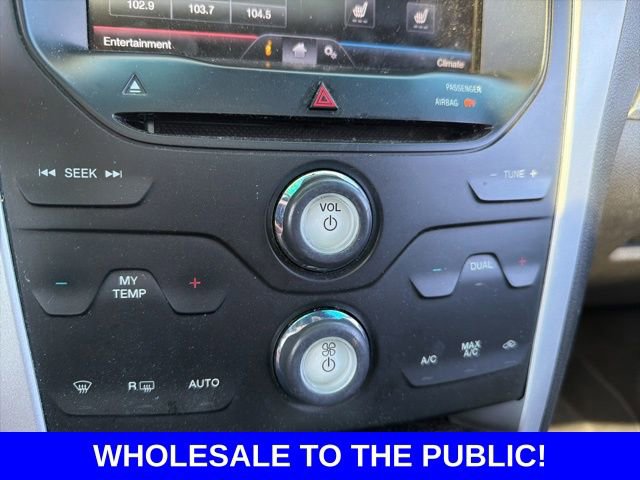 Used 2015 Ford Explorer XLT w/ Equipment Group 202A AWD/4WD image 26