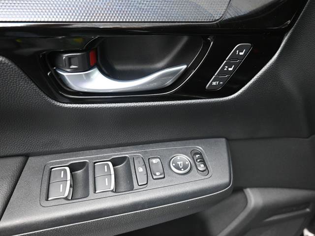 Used 2024 Honda CR-V Sport Touring image 6