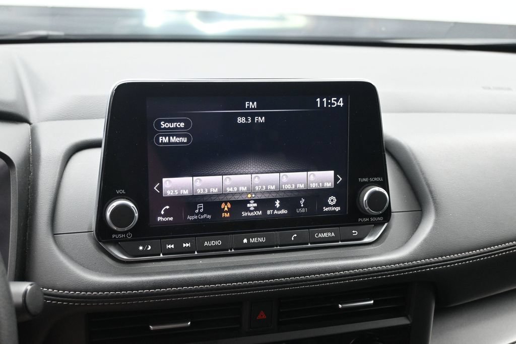 Used 2024 Nissan Rogue SV FWD image 15