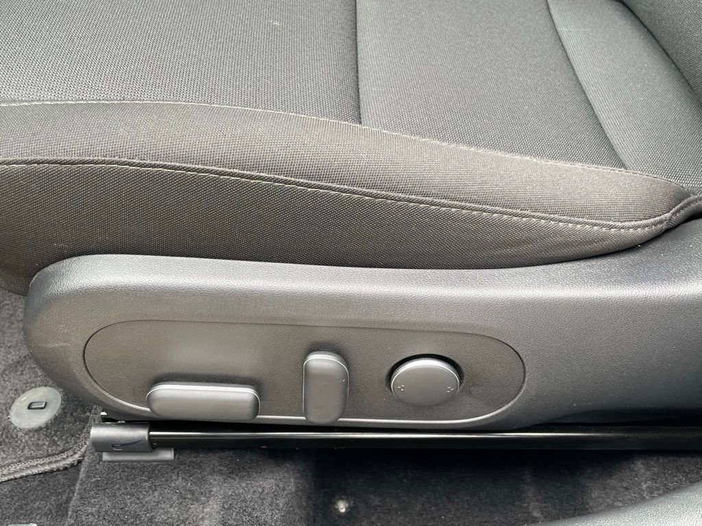 Used 2025 Hyundai Kona SEL FWD image 10