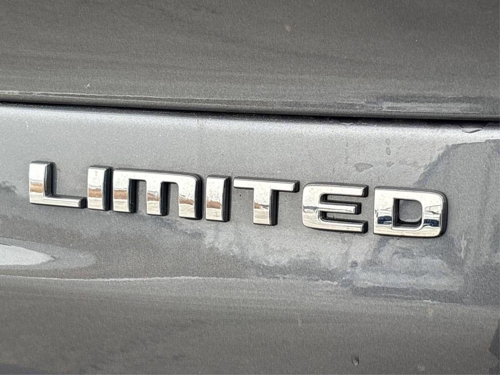 Used 2022 Jeep Grand Cherokee L Limited image 15