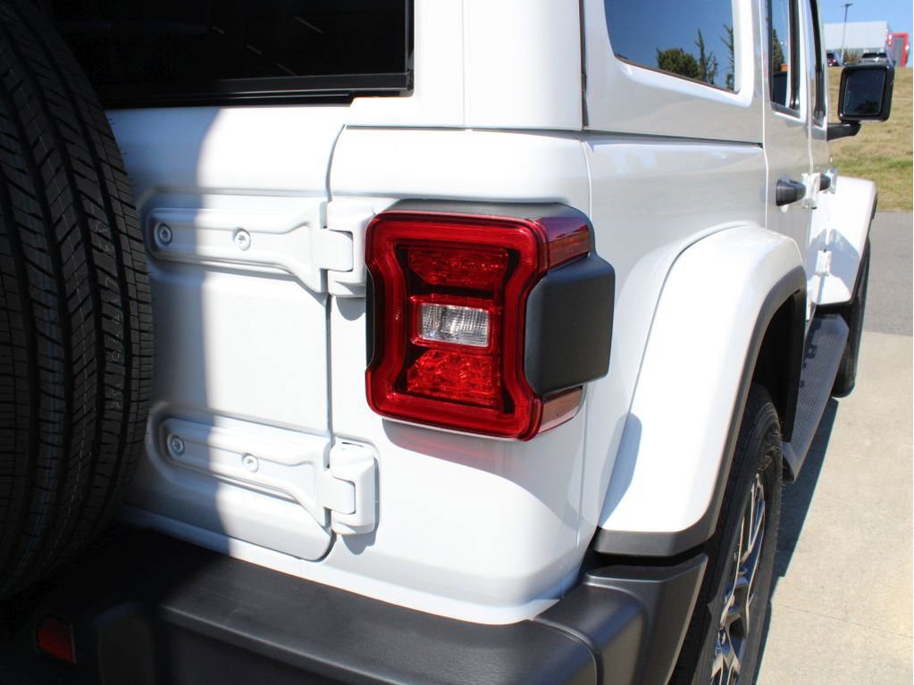 New 2025 Jeep Wrangler Sahara image 38