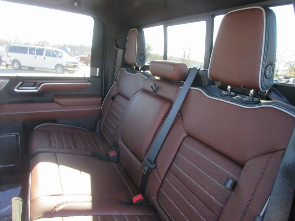 New 2026 GMC Sierra 2500 Denali Ultimate image 15