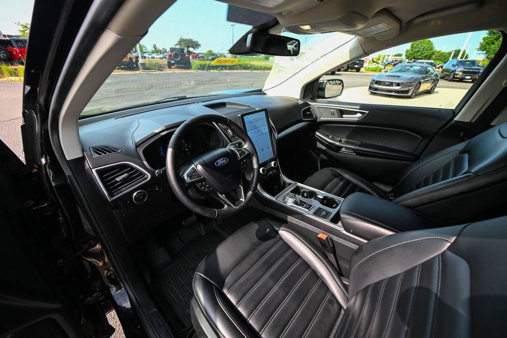 Certified 2024 Ford Edge SEL w/ Convenience Package AWD/4WD image 19