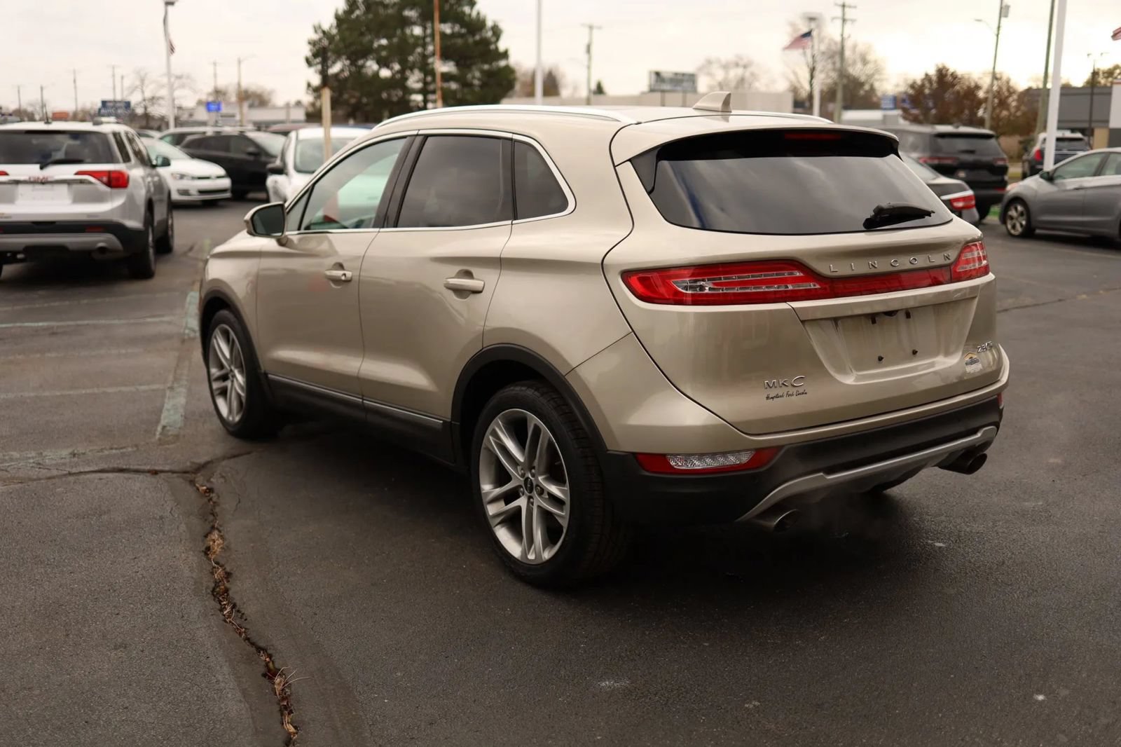 Used 2015 Lincoln MKC AWD w/ Equipment Group 102A Reserve image 7