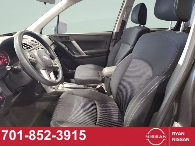 Used 2017 Subaru Forester 2.5i Premium w/ All-Weather Package image 10