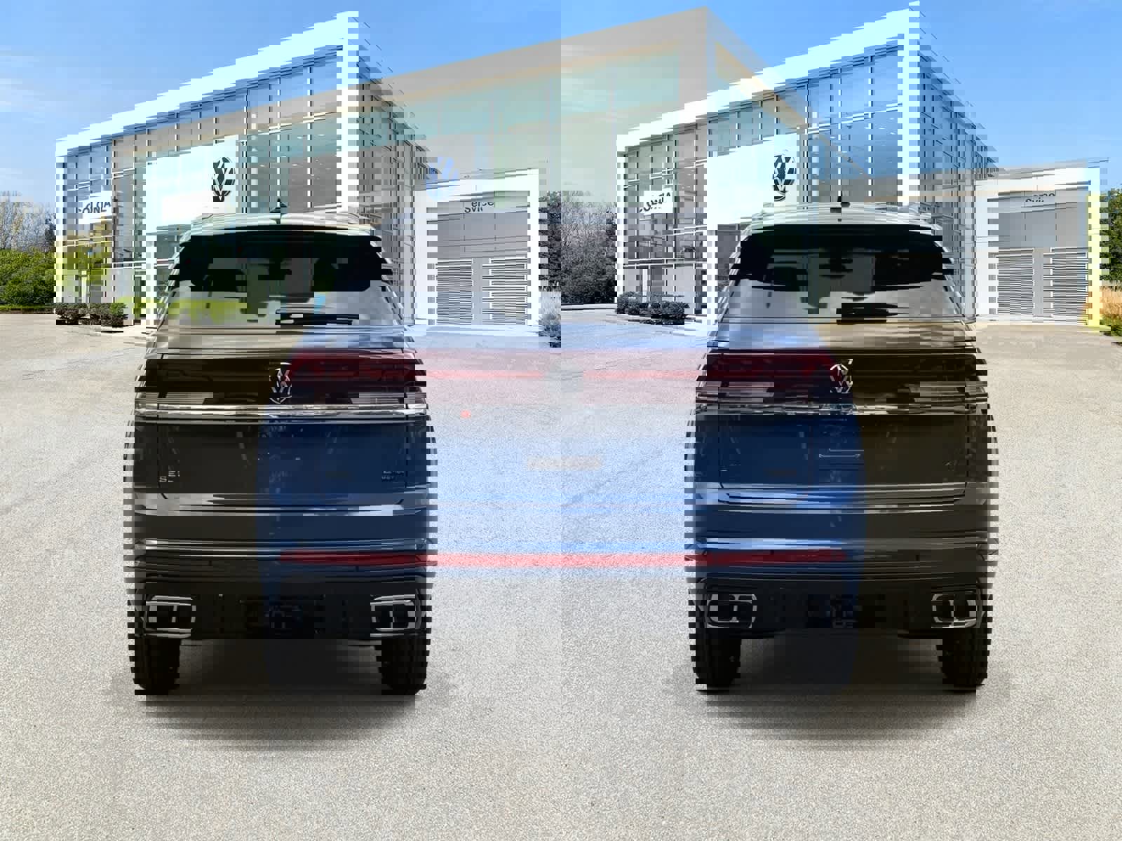 New 2026 Volkswagen Atlas Cross Sport SEL Premium R-Line AWD/4WD image 4