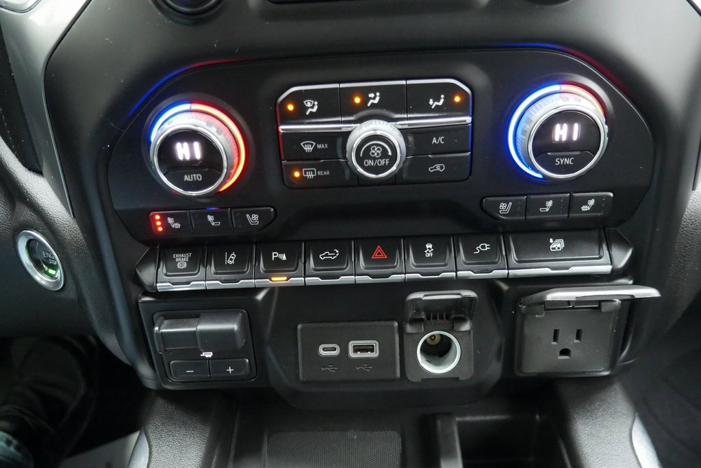 Used 2022 Chevrolet Silverado 3500 LTZ w/ LTZ Premium Package image 19