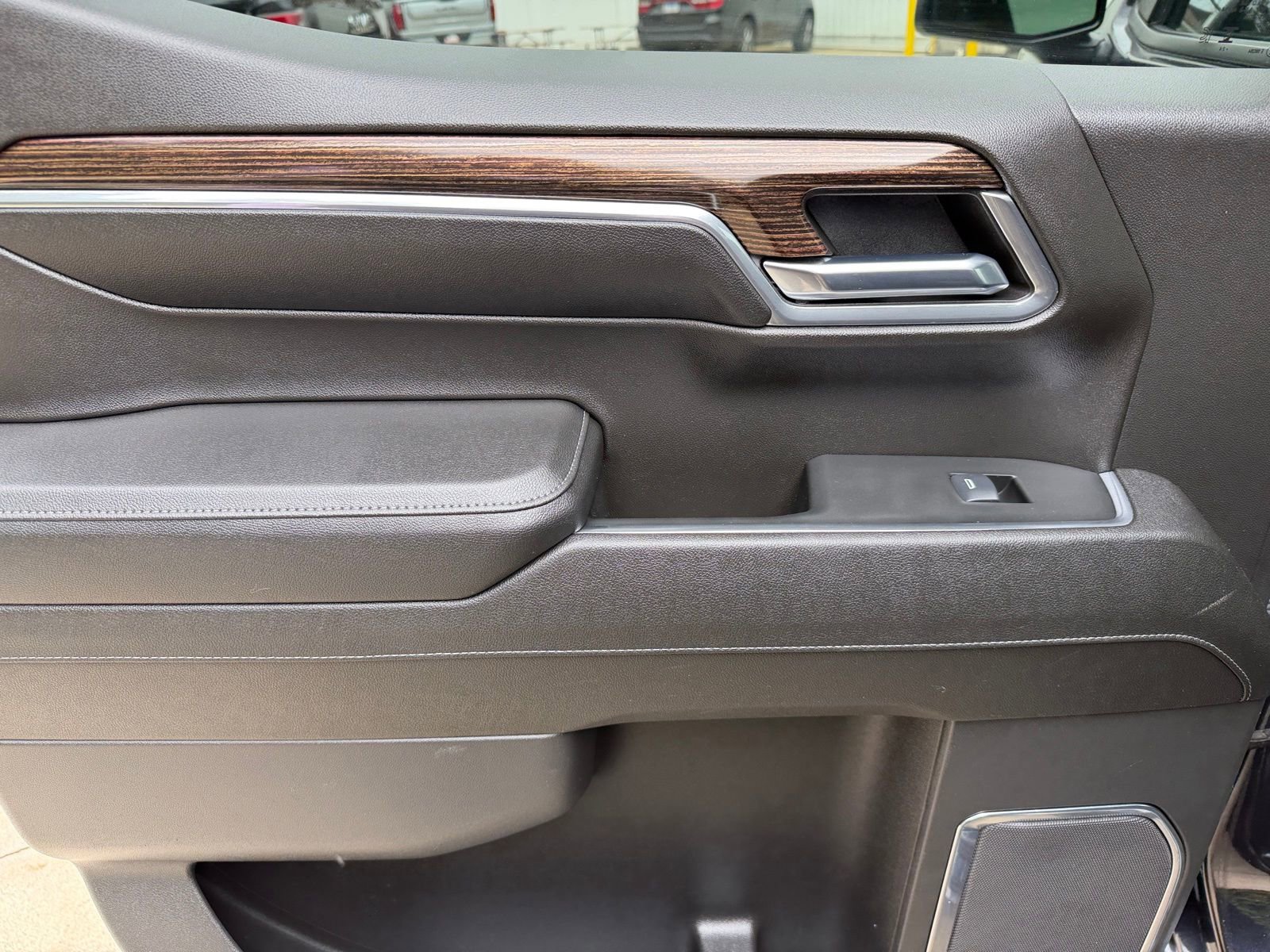 Used 2024 GMC Sierra 1500 Elevation image 29