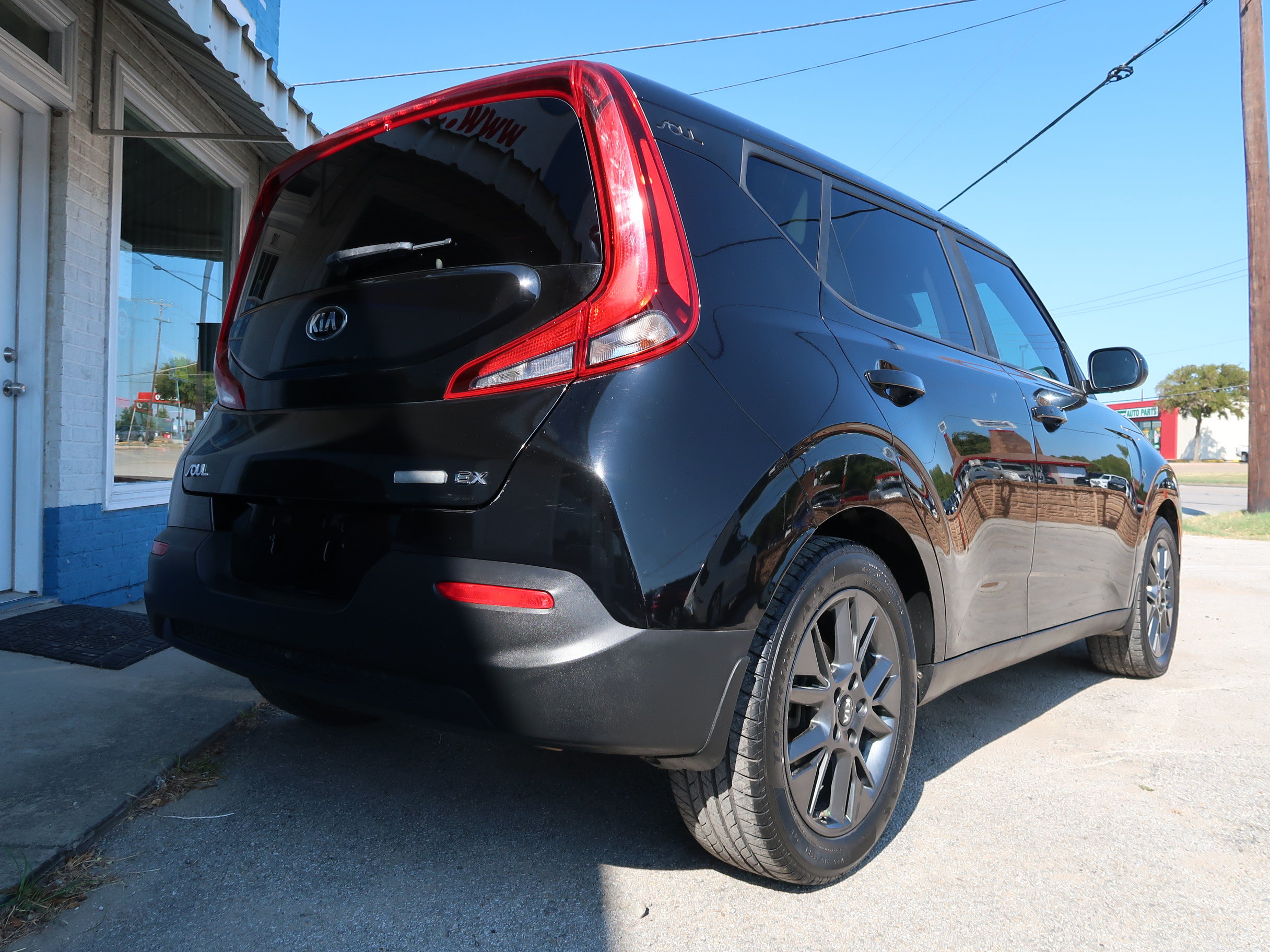 Used 2020 Kia Soul EX FWD image 4