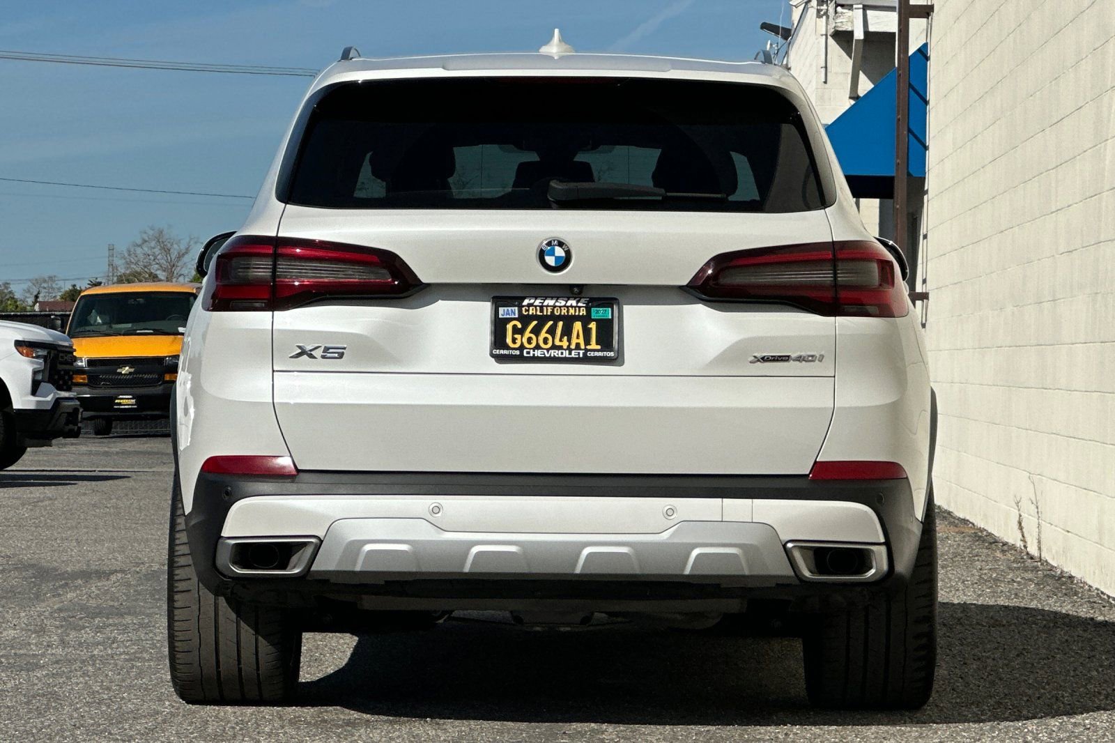 Used 2023 BMW X5 xDrive40i w/ Premium Package image 5