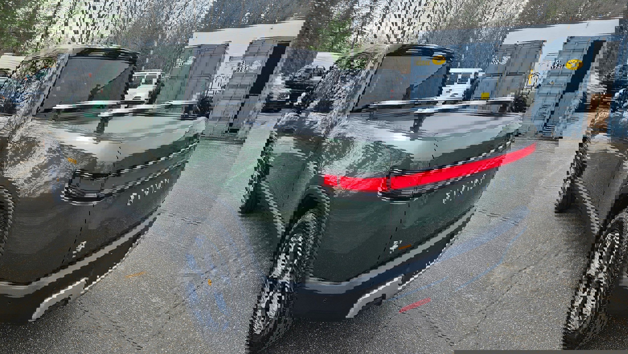 Used 2022 Rivian R1T Adventure image 7