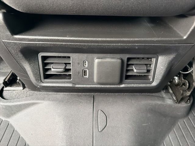 Used 2023 Chevrolet Silverado 1500 LT AWD/4WD image 18