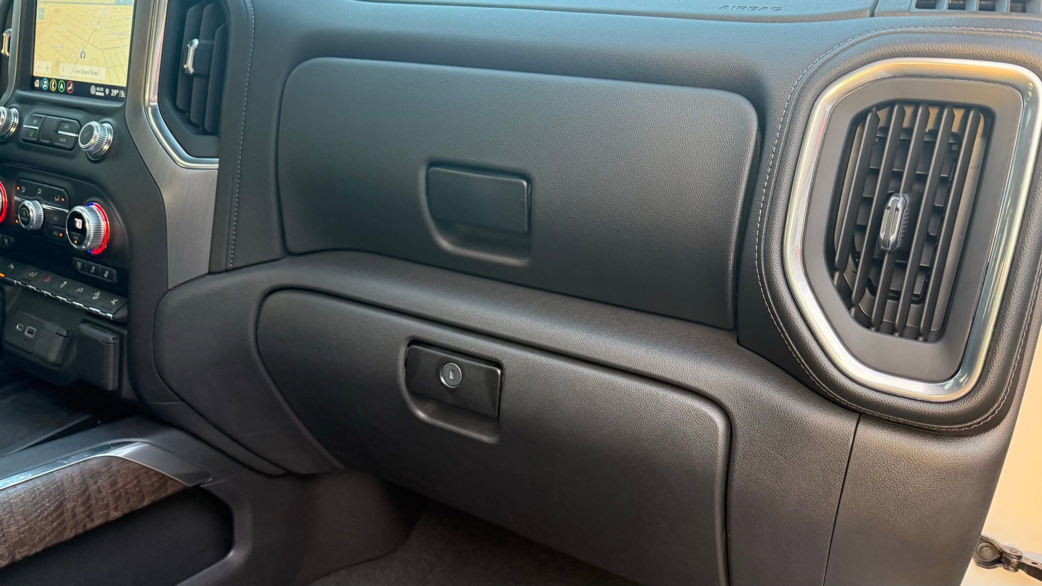 Used 2022 GMC Sierra 1500 Denali w/ Denali Premium Package image 20